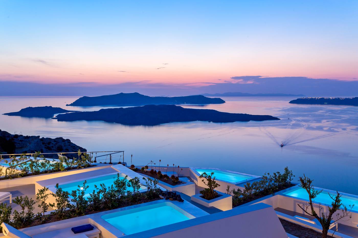 Alti-Santorini-Suites-Room-47