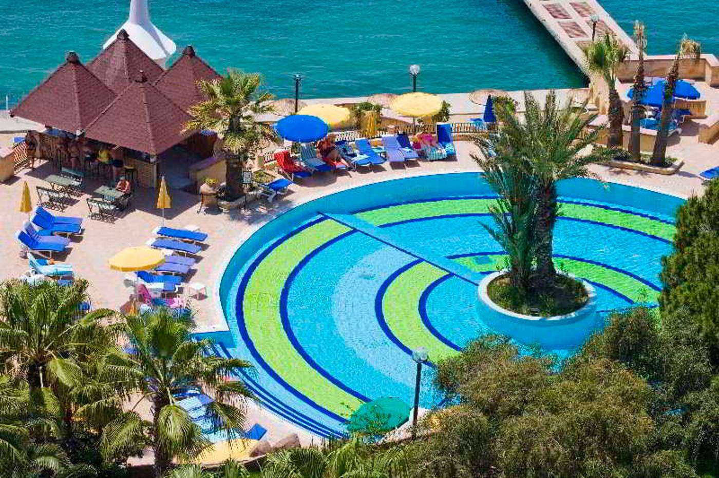 Fantasia-Hotel-De-Luxe-Kusadasi-Beach-7