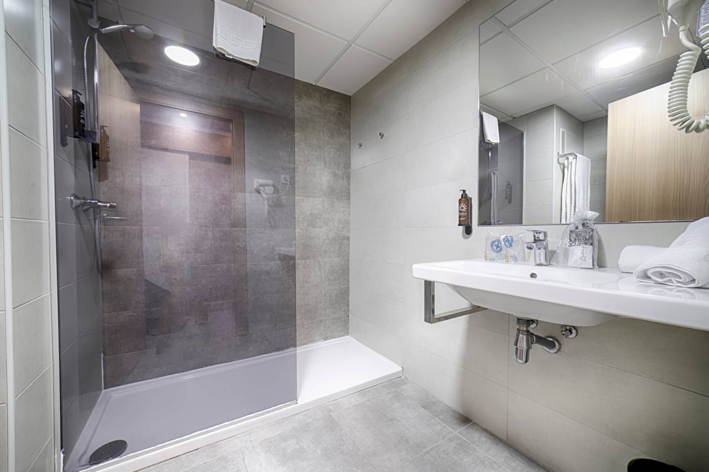 Villa-Dorada-Room-20