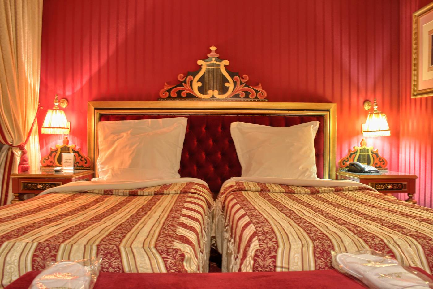 Villa-Opera-Drouot-Room-31