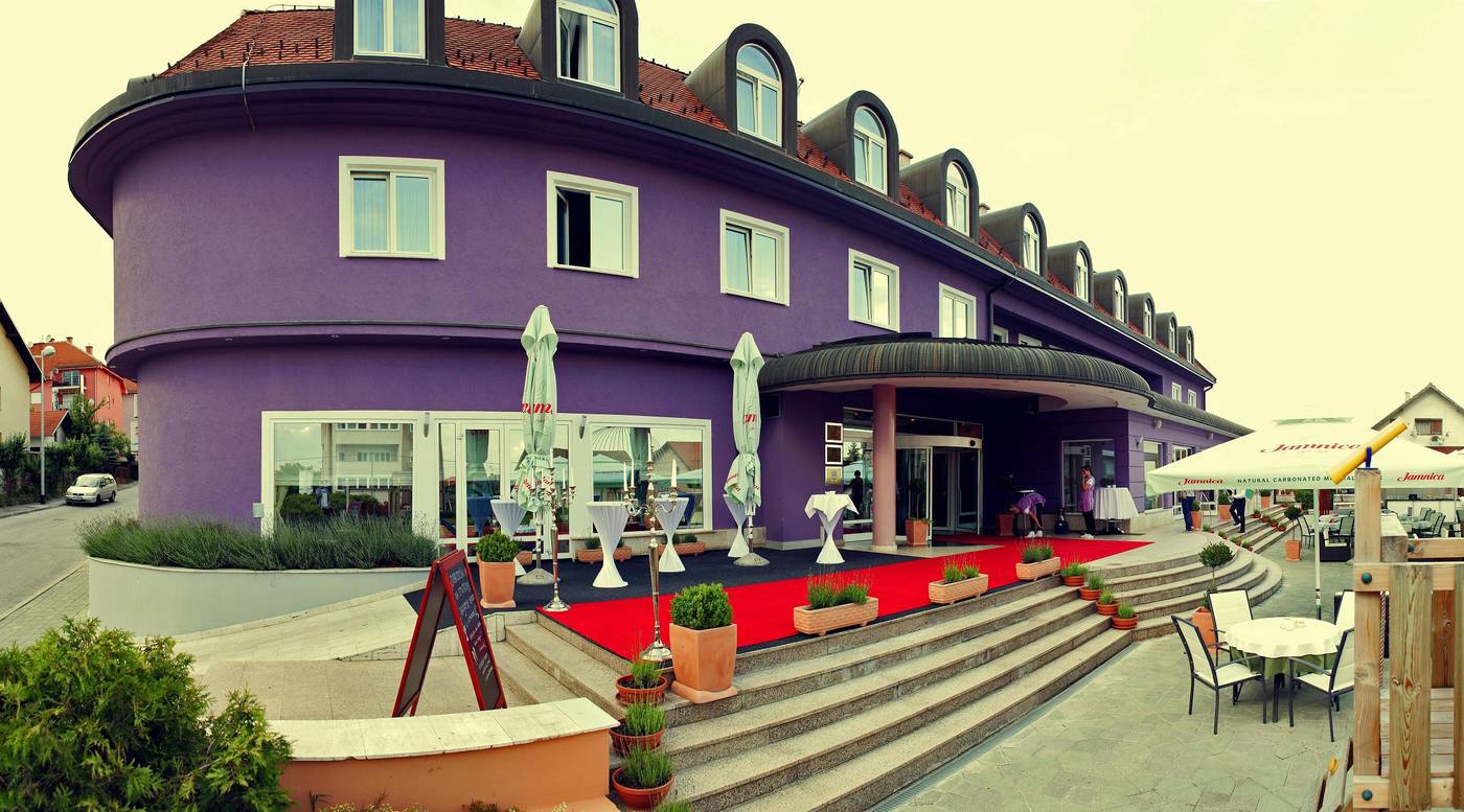 Phoenix Hotel-Croatia-ZAGREB-General view-1