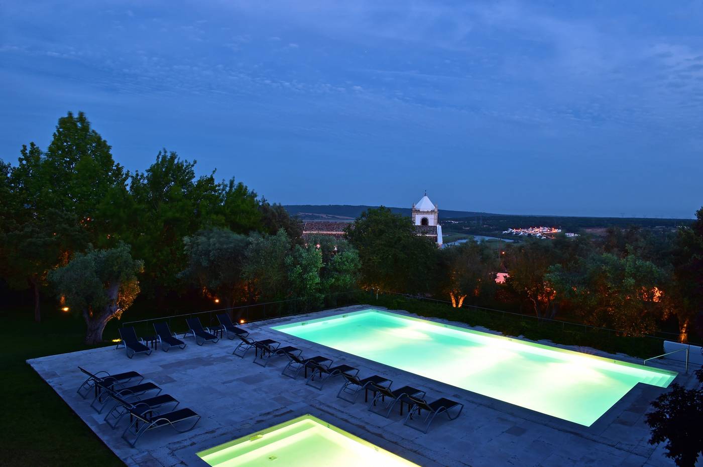 Pousada-Castelo-de-Alcacer-do-Sal-Pool-44