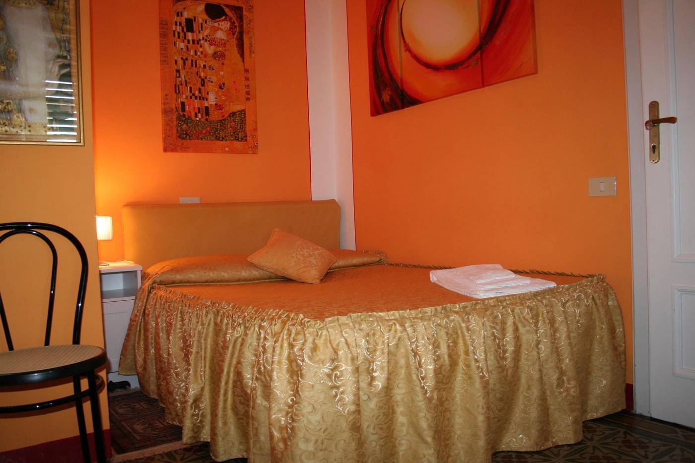 B---B-La-Mimosa-Room-15