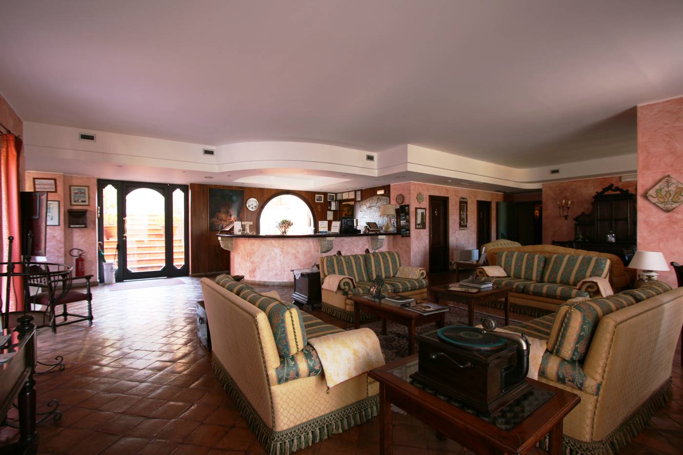 Hotel Villa Sonia-Italy-Castelmola-Lobby-10