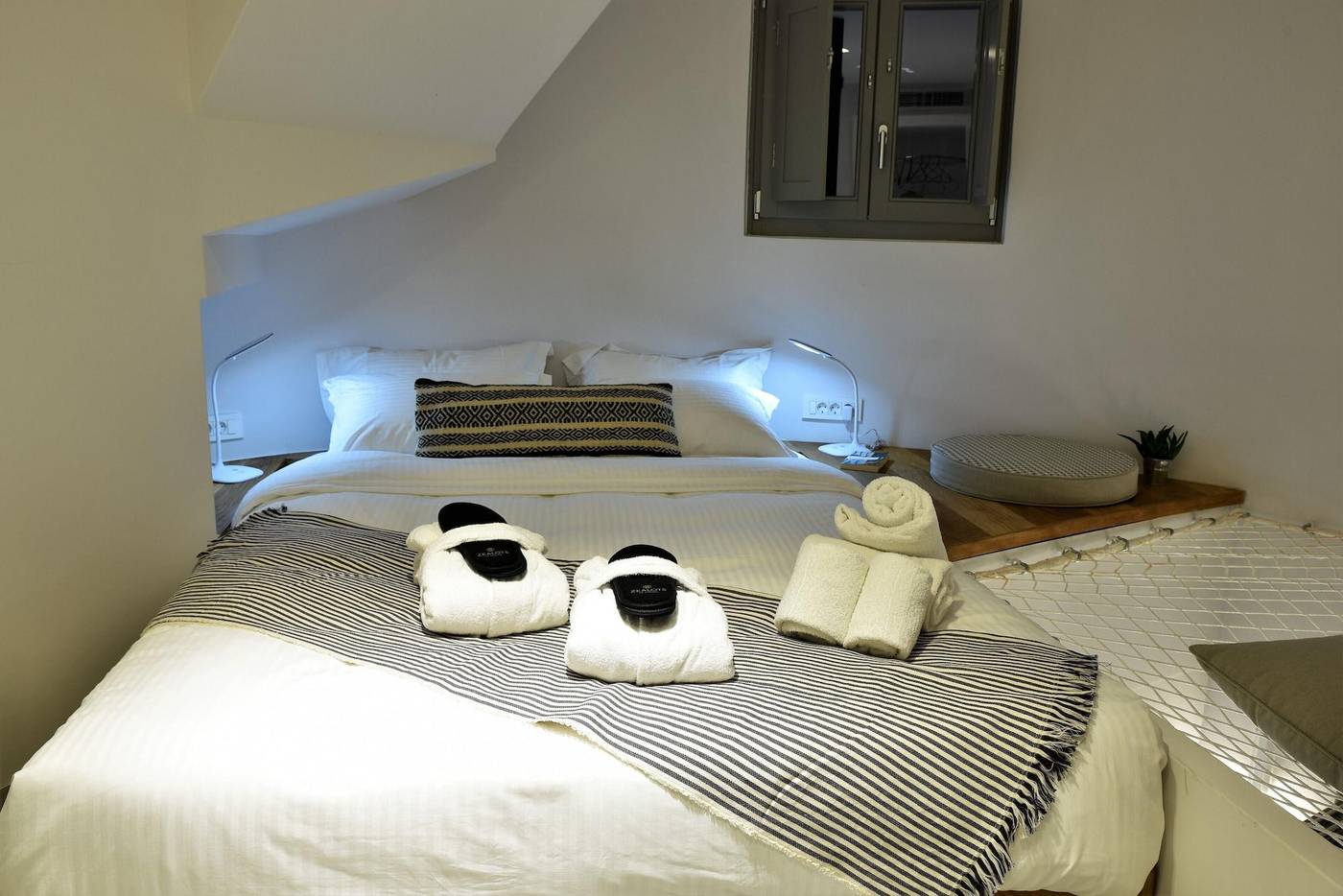 Horizon-Mills-Villas---Suites-Room-29