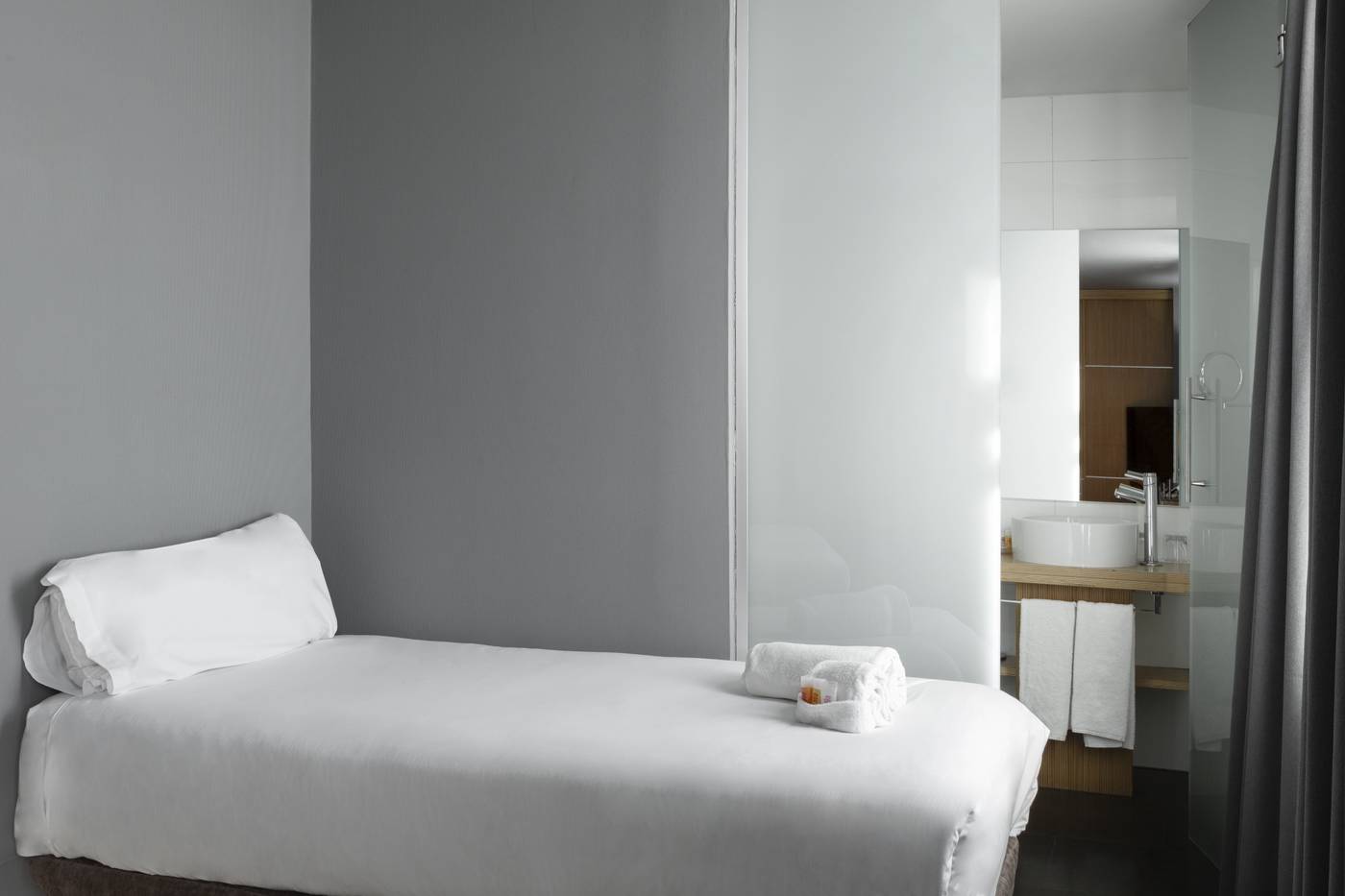 Petit-Palace-Alcala-Room-48