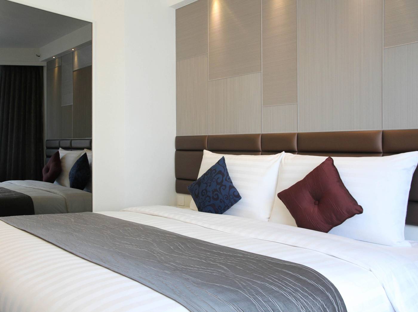 Stanford-Hotel-Hong-Kong-Room-14