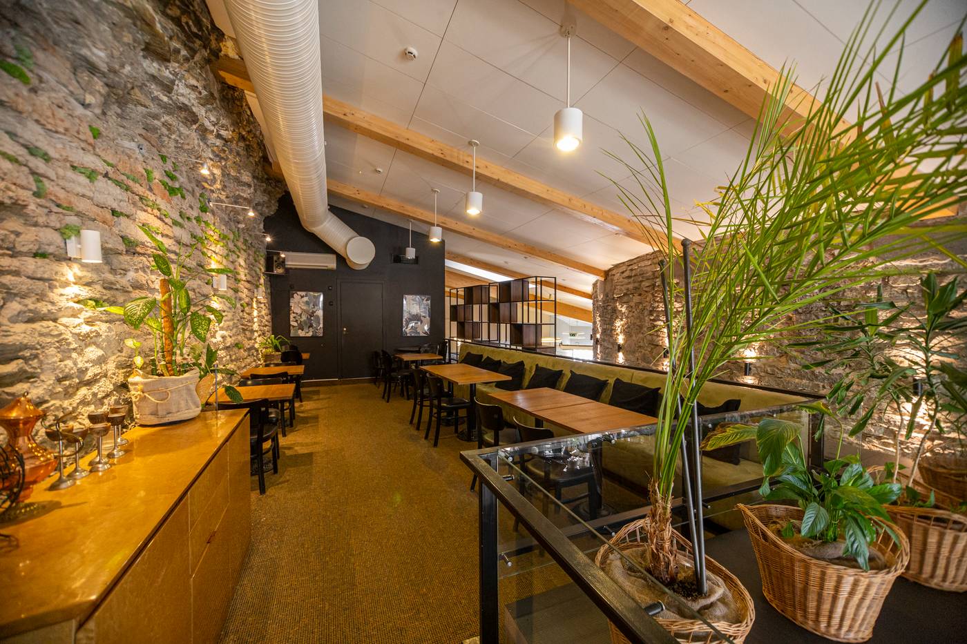 Rija-Old-Town-Hotel-Restaurant-2