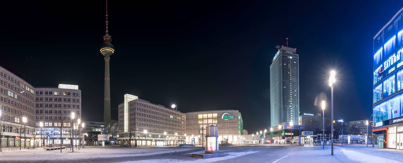 Park-Inn-by-Radisson-Berlin-Alexanderplatz-General-view-90