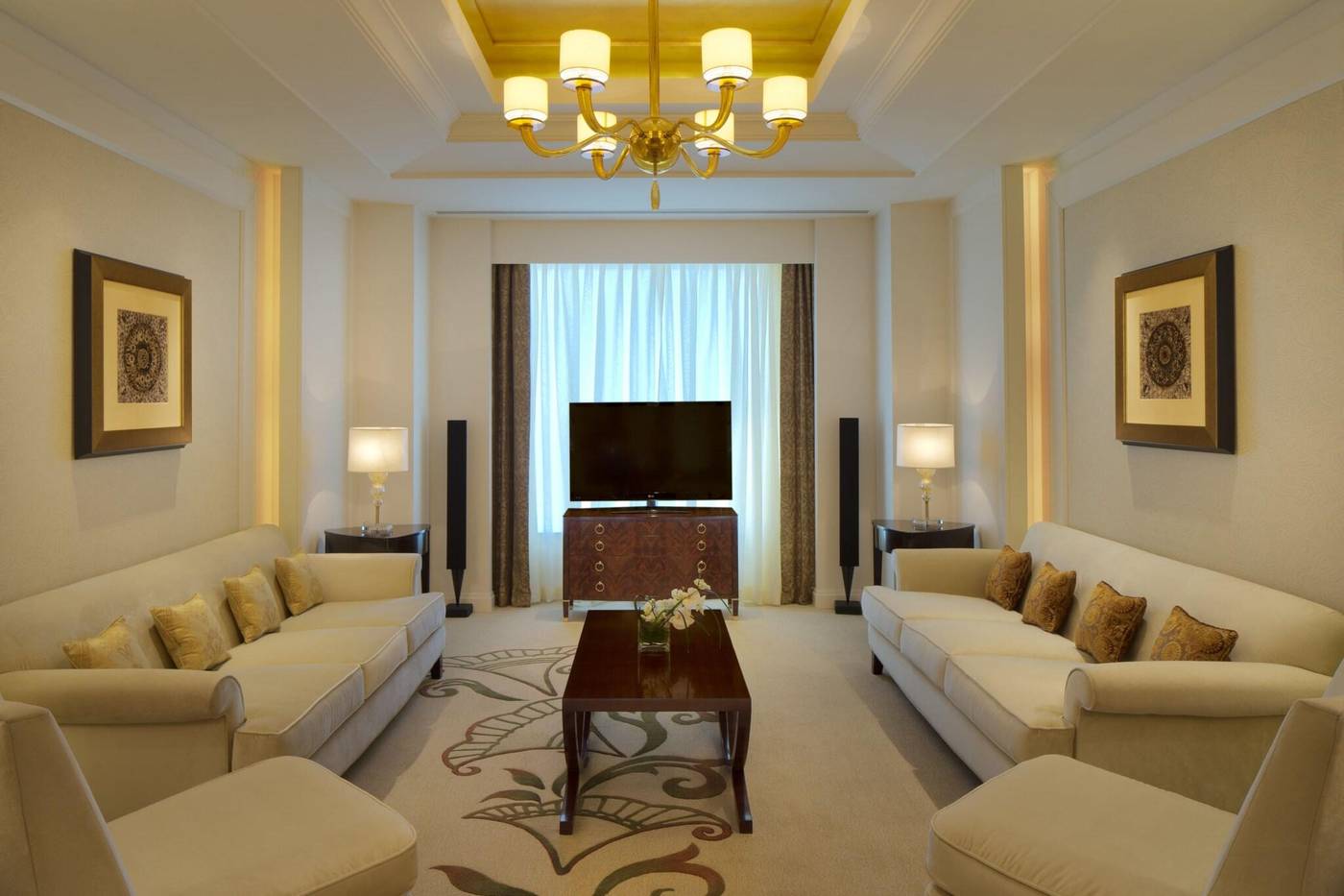 Conrad-Hotel-Dubai-Room-39