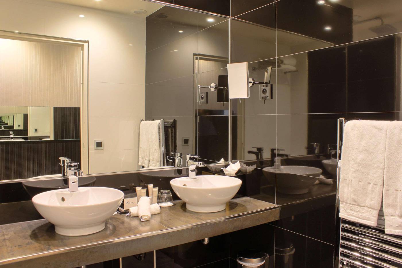 L-Empire-Paris-Room-34