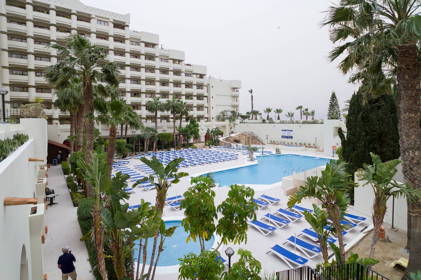Ibersol-Almunecar-Beach-Spa-Pool-9