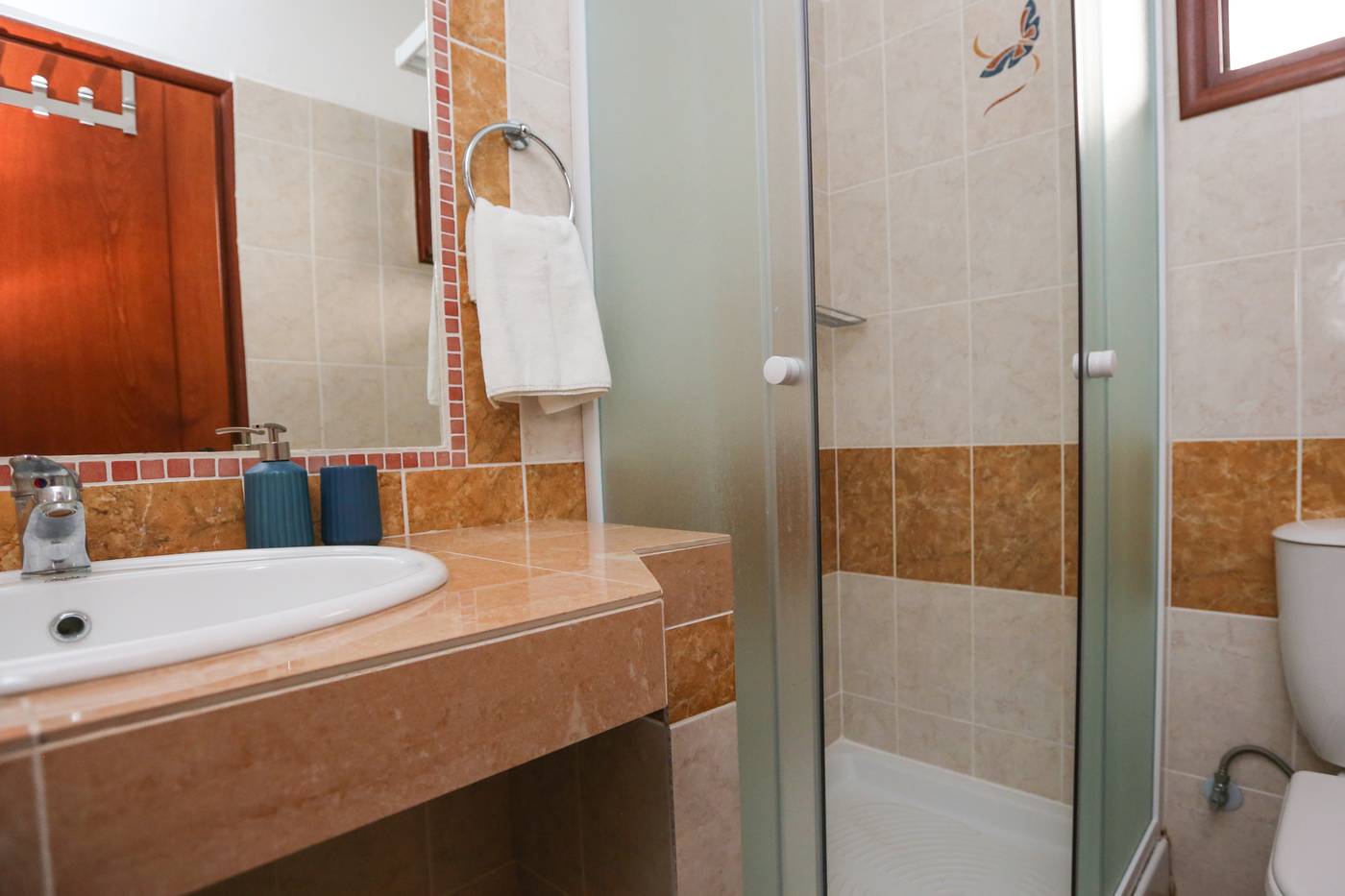 Angelina-Studios-Room-25