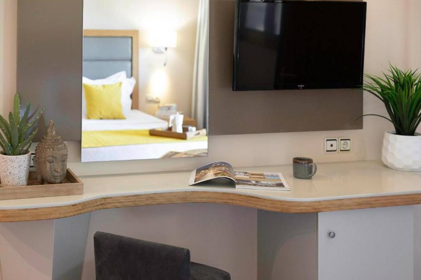 La-Piscine-Art-Hotel---Adult-Only-Room-35