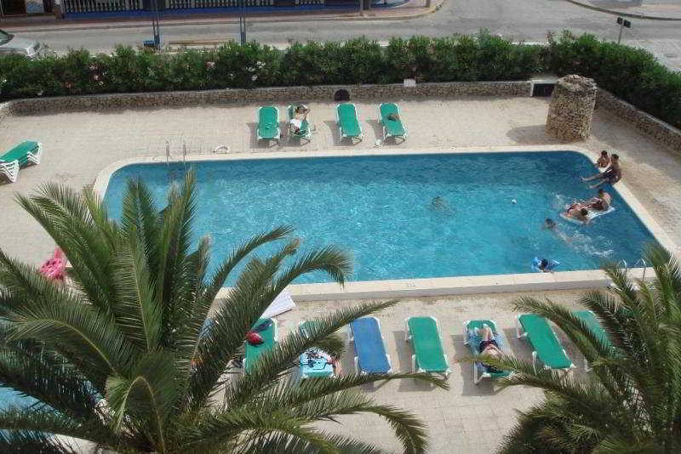 Bahia-de-San-Antonio-Pool-9