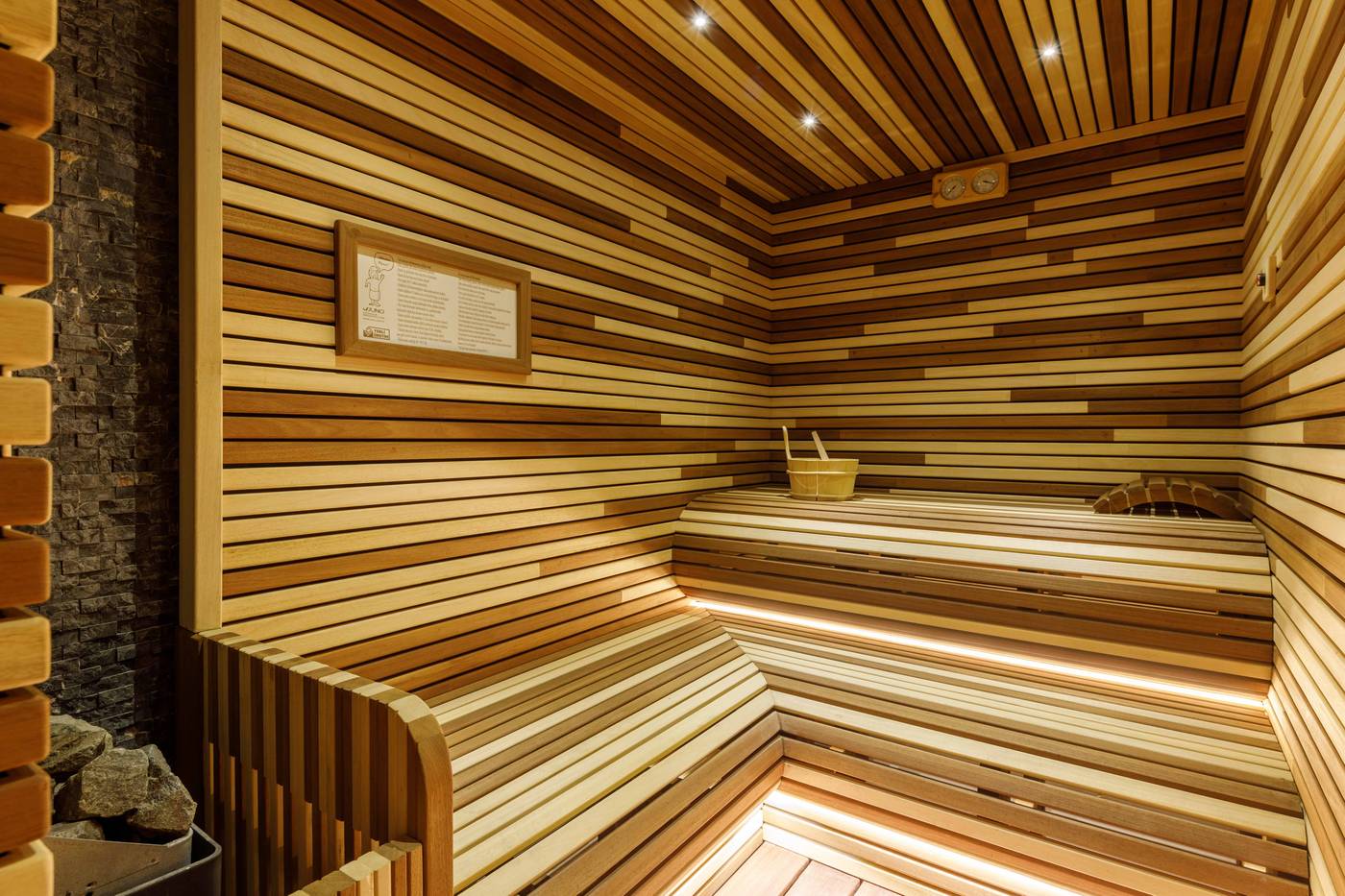 Amiral-Palace-Pool-88