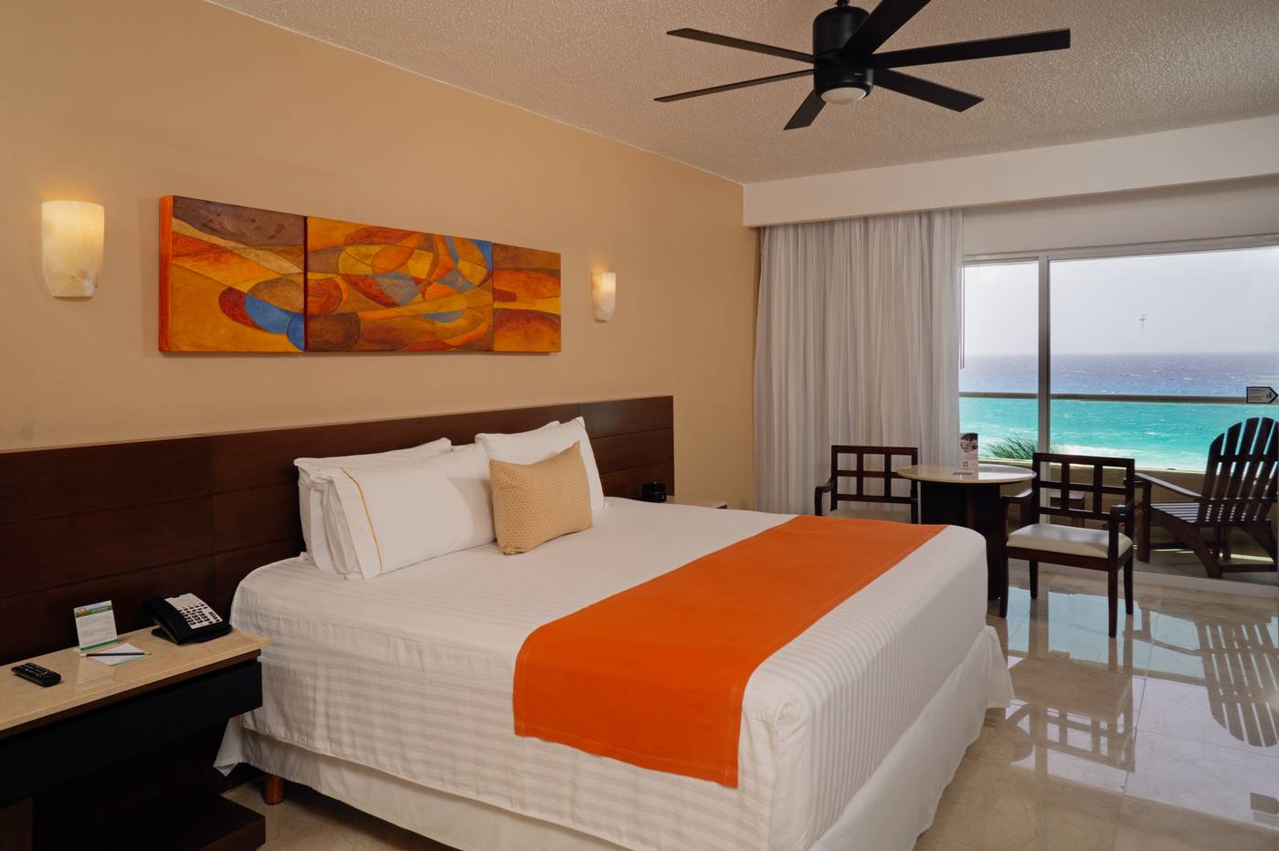 Flamingo-Cancun-Resort-Room-19