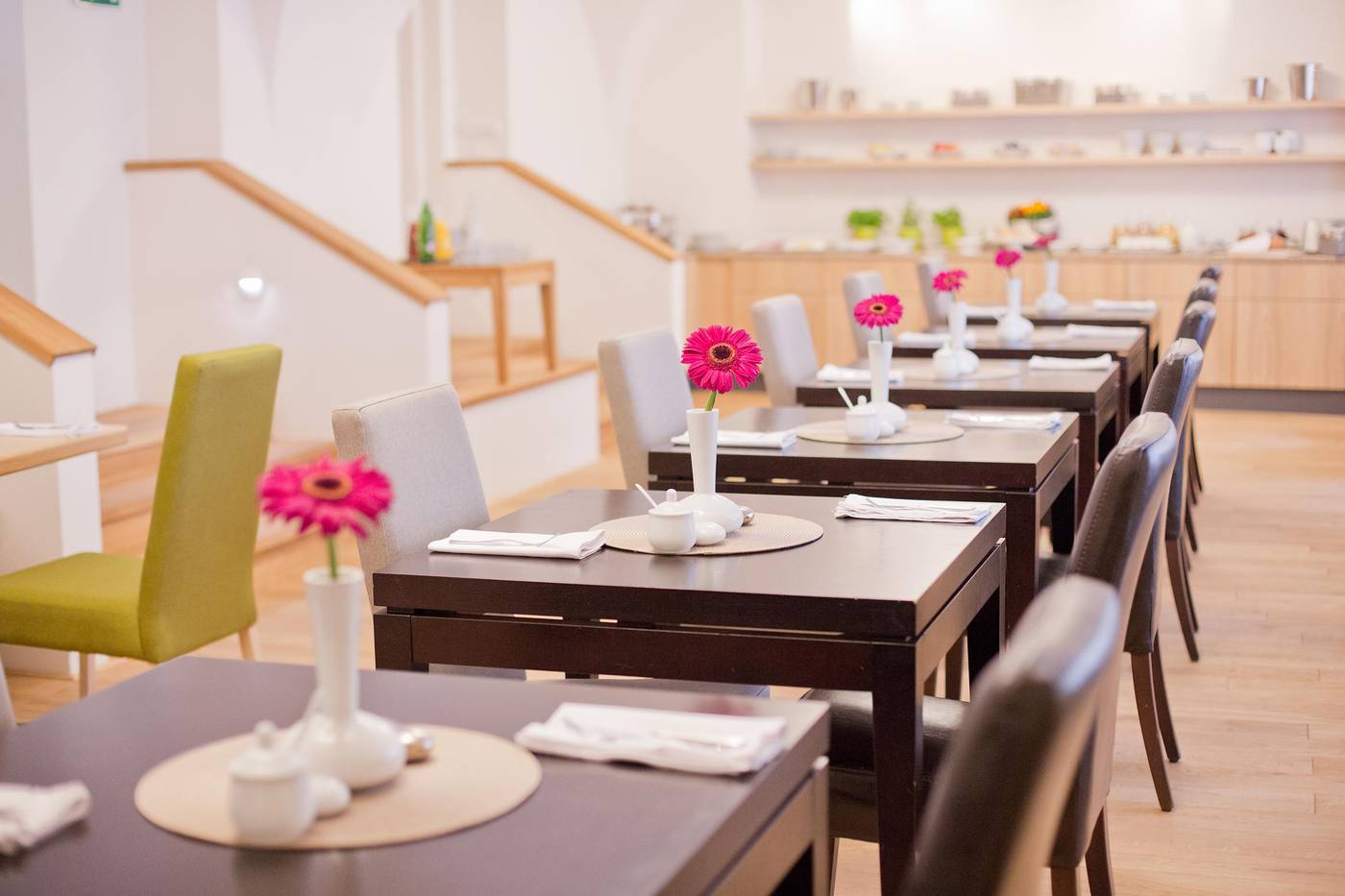 Hotel-Golden-Key-Restaurant-54