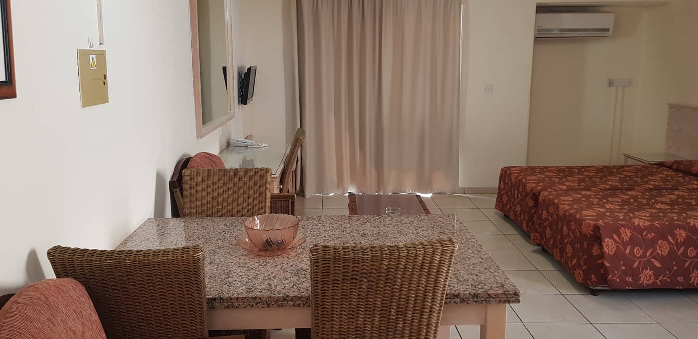 Senator-Hotel-Apartments-Room-25