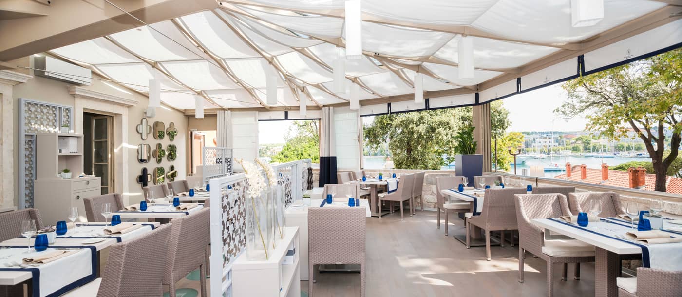 Heritage-Hotel-Bastion-Restaurant-4