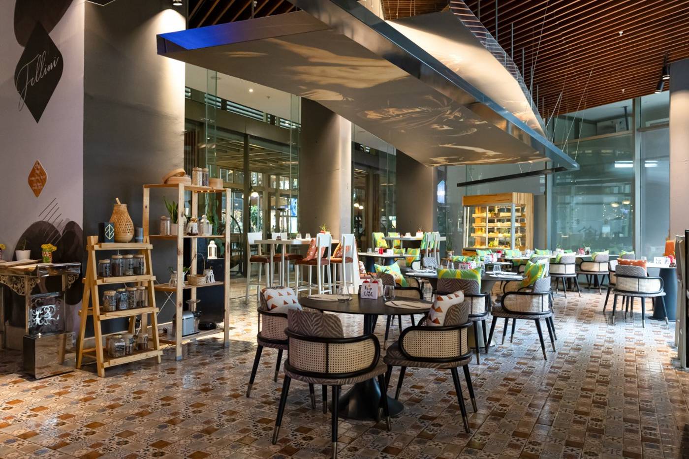 Nirvana Cosmopolitan