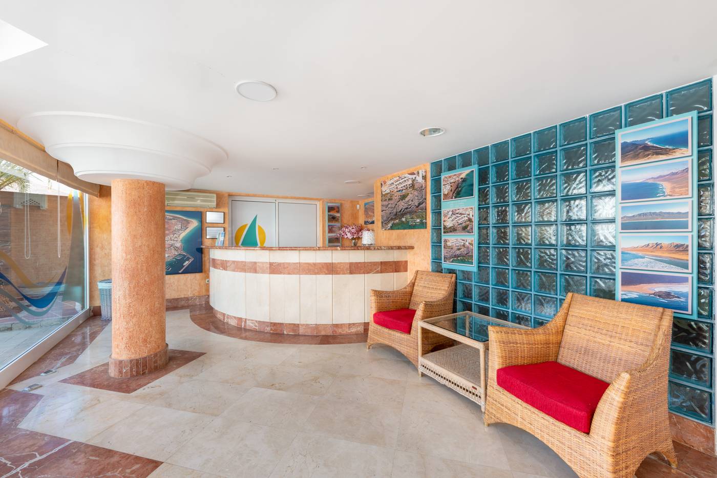 Apartamentos-Atalaya-de-Jand-a-by-LIVVO-Lobby-28