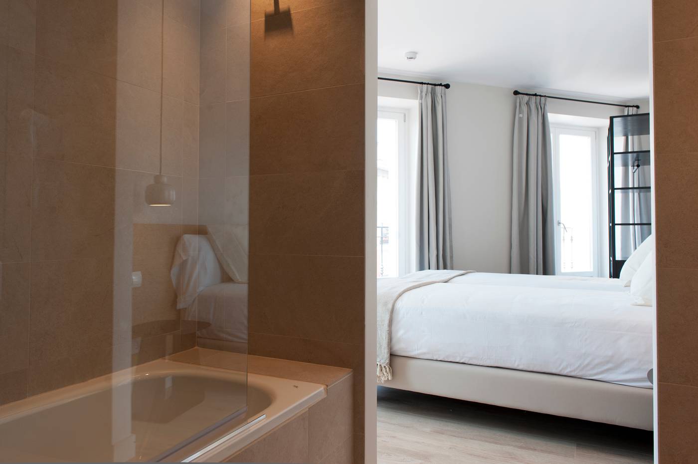 MH-Apartments-Central-Madrid-Room-29