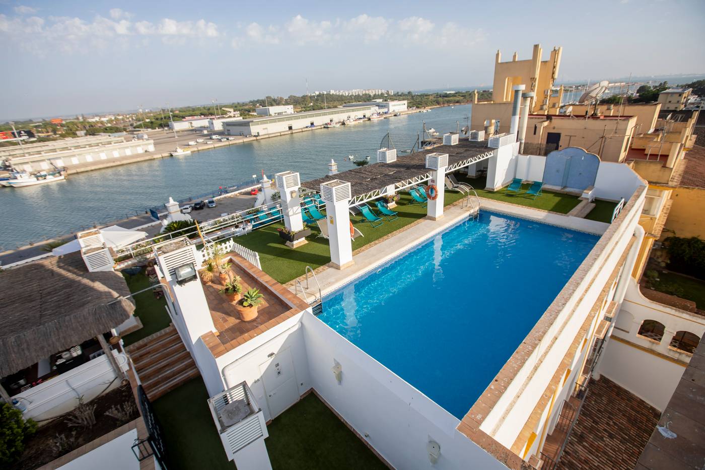 Soho-Boutique-Puerto-Pool-2