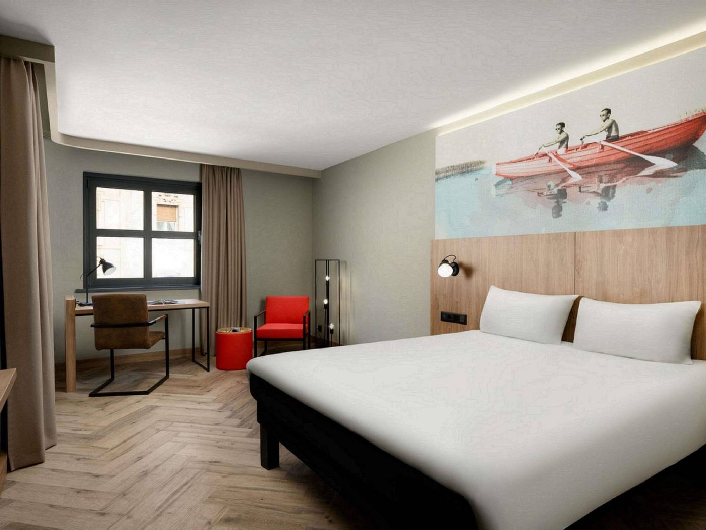 Ibis-Hotel-Heroes-Square-Room-40