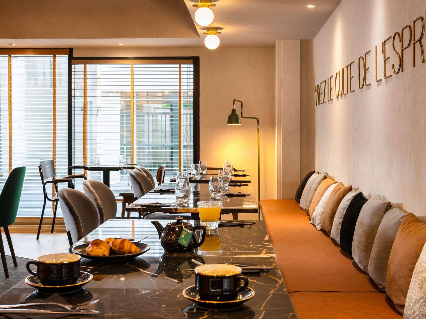 Holiday-Inn-Paris-Montparnasse-Pasteur-Restaurant-15