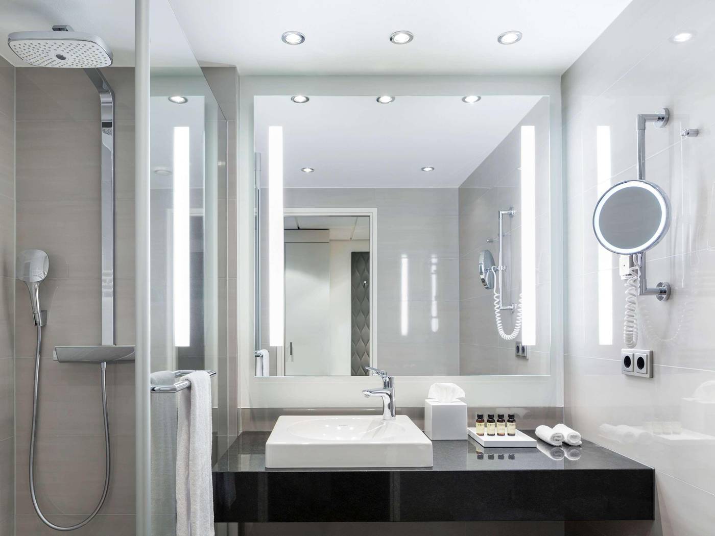 Pullman-Berlin-Schweizerhof-Room-31