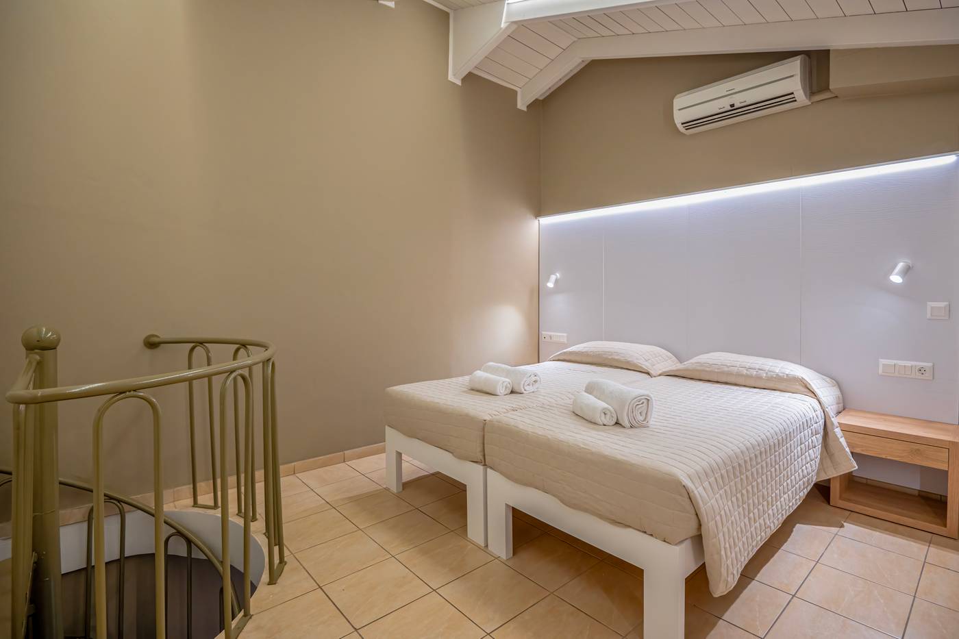 Blue-Sky-Room-17
