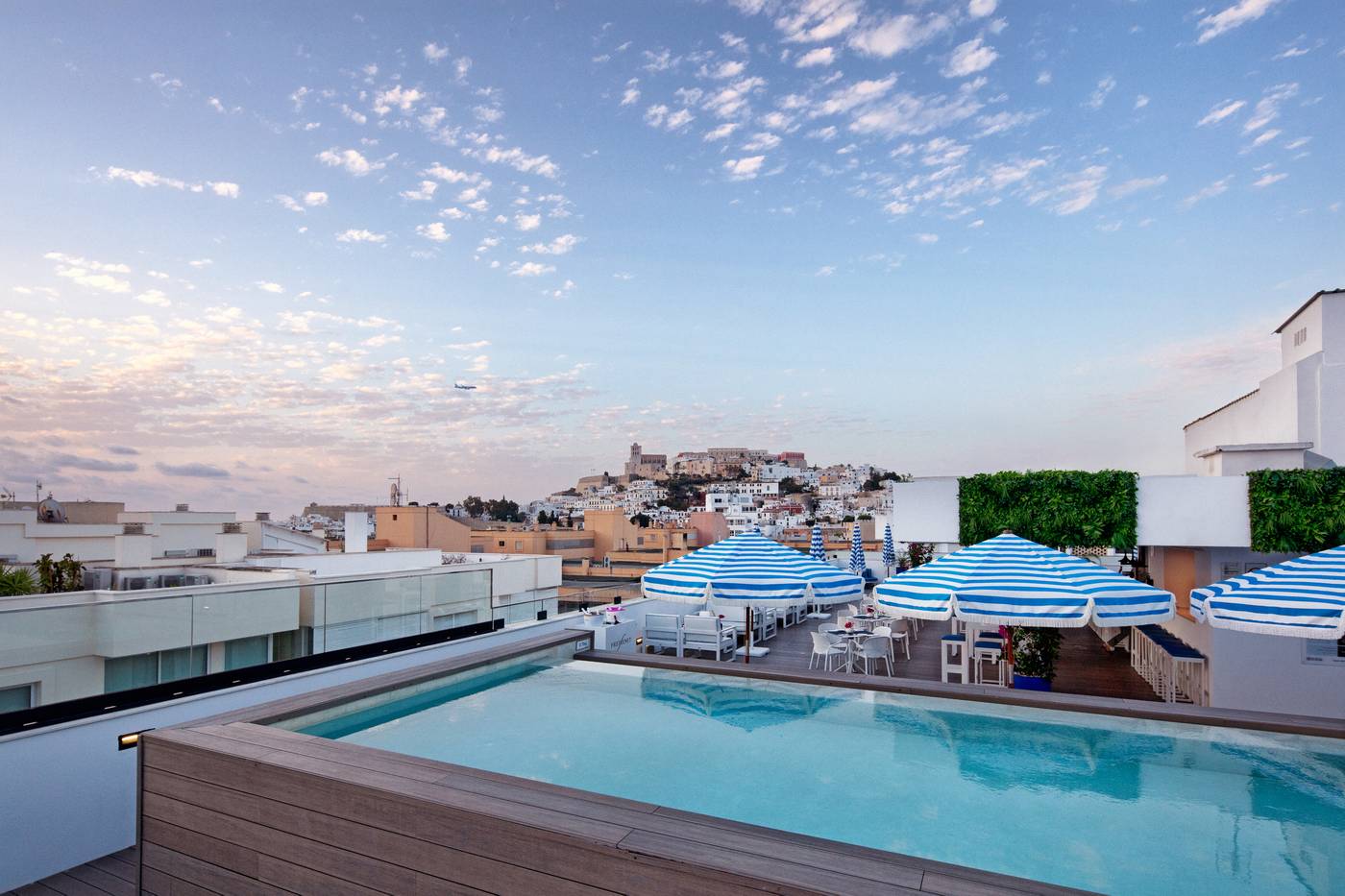 El-Puerto-Ibiza-Hotel---Spa-Pool-2