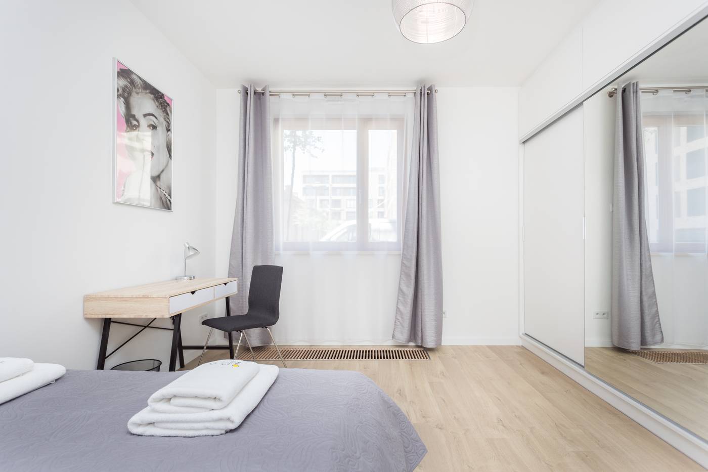 Apartamenty-InPoint-Central-Room-35