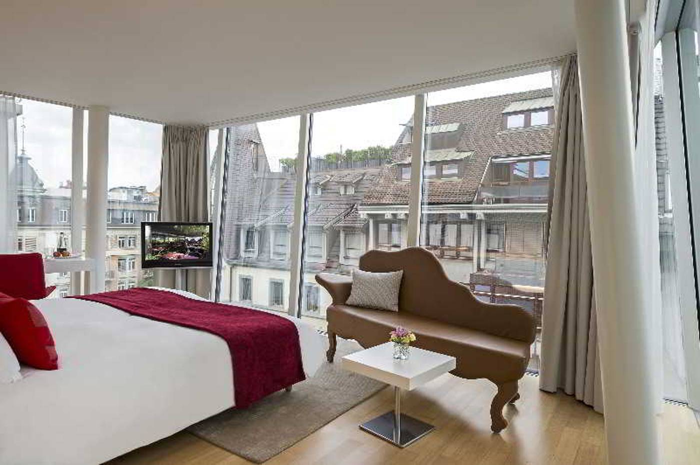 Hotel Astoria-Switzerland-LUZERN-Room-7