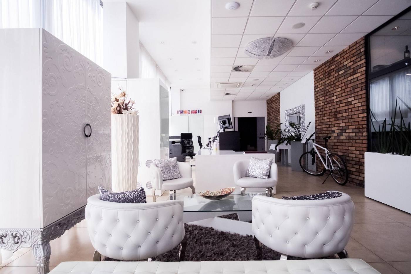 Hotel Dolphin-Slovakia-SENEC-Lobby-5