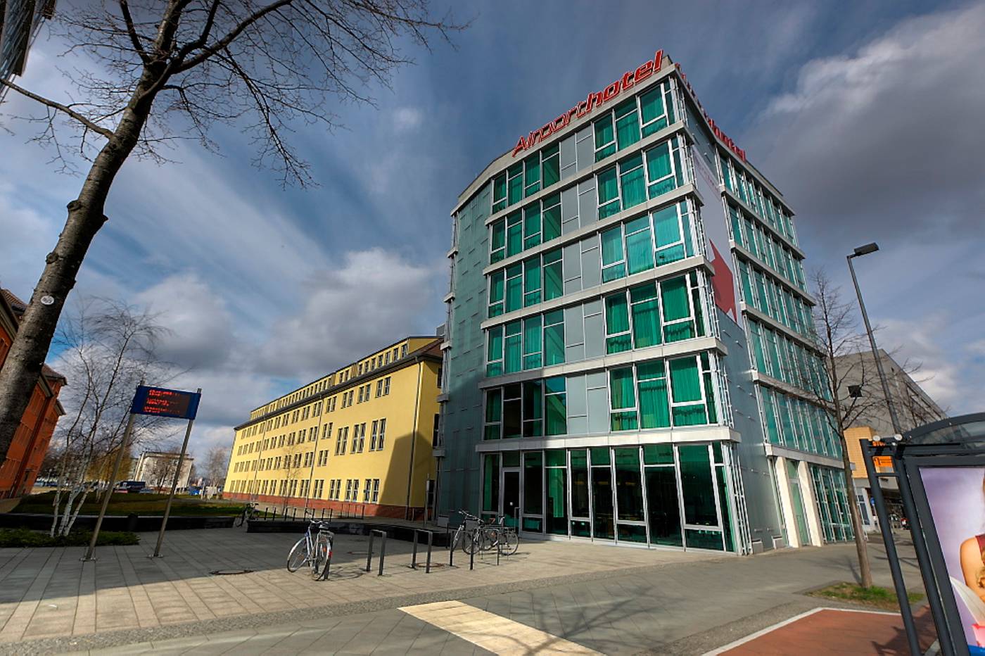 Airporthotel-Berlin-Adlershof-General-view-1