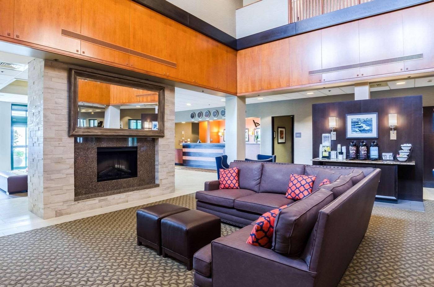 Comfort-Inn---Suites-Logan-Airport-Lobby-4