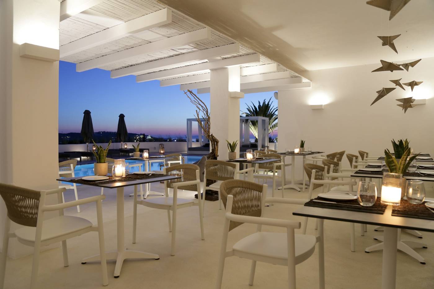 Livin-Mykonos-Hotel-Restaurant-43