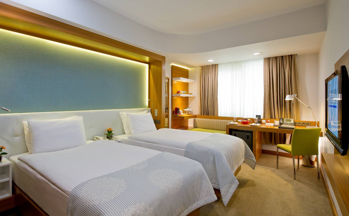 Divan-Istanbul-City-Room-1