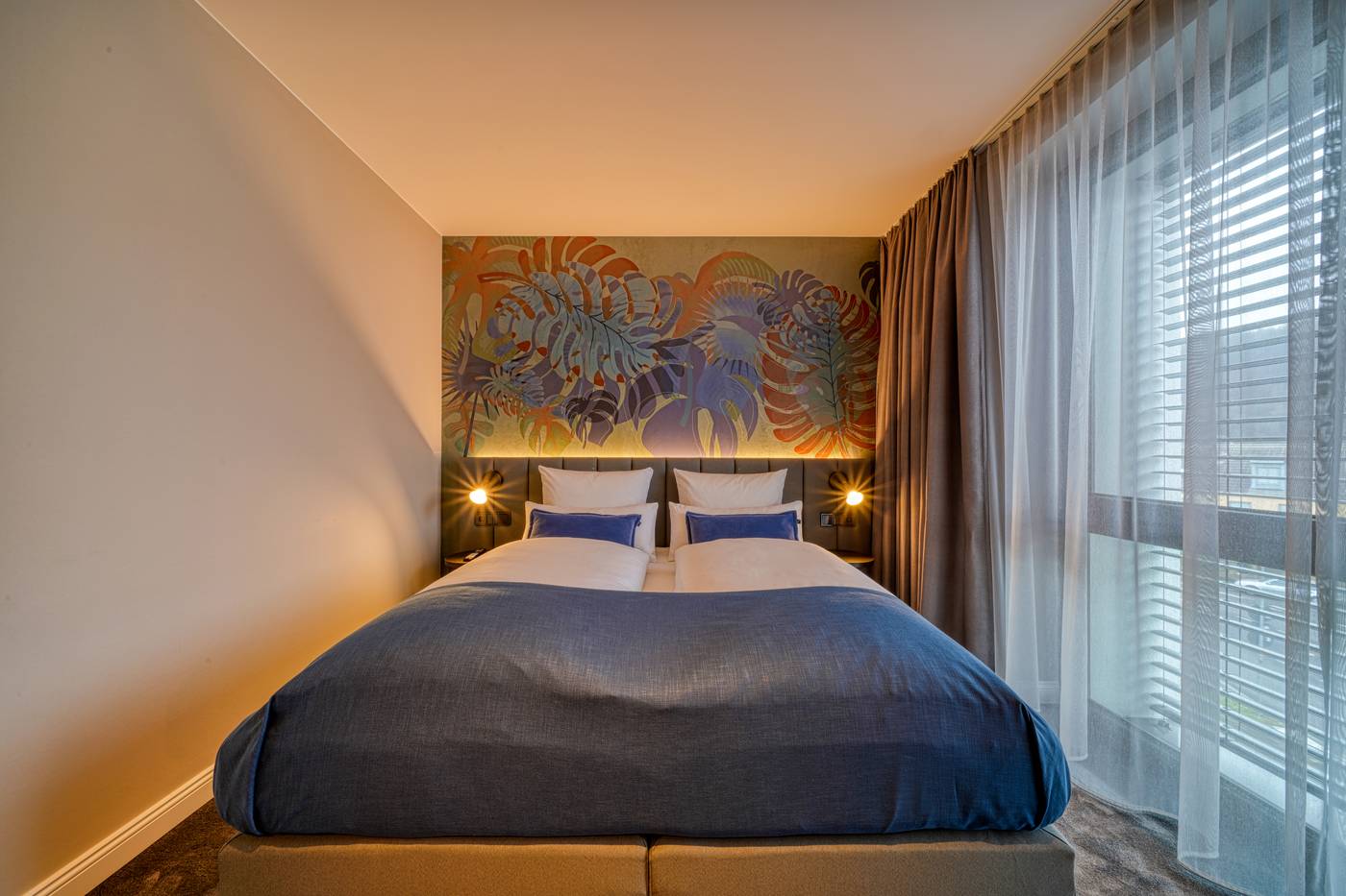 NYCE-Hotel-Bonn-Trademark-Collection-by-Wyndham-Room-35