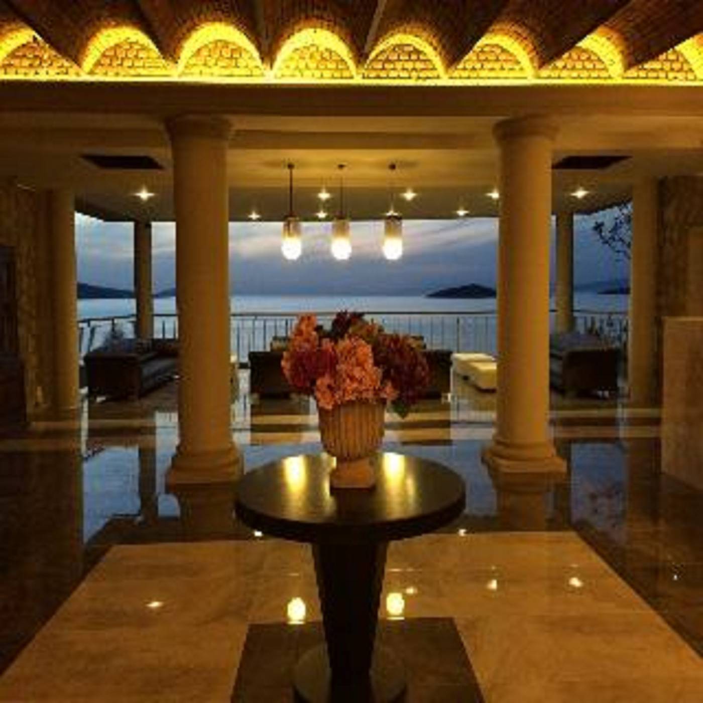 Blue-Dreams-Resorts---Spa-Lobby-50