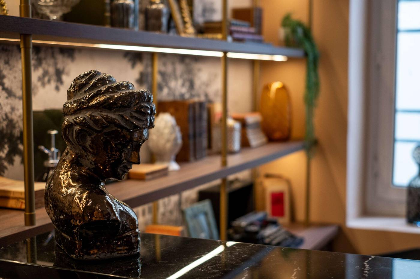 Kyriad-Par----s-10---Canal-Saint-Martin--R----publique-Lobby-26