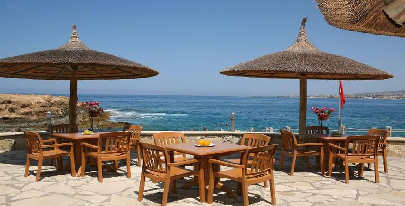 Cynthiana-Beach-Hotel-Terrace-38