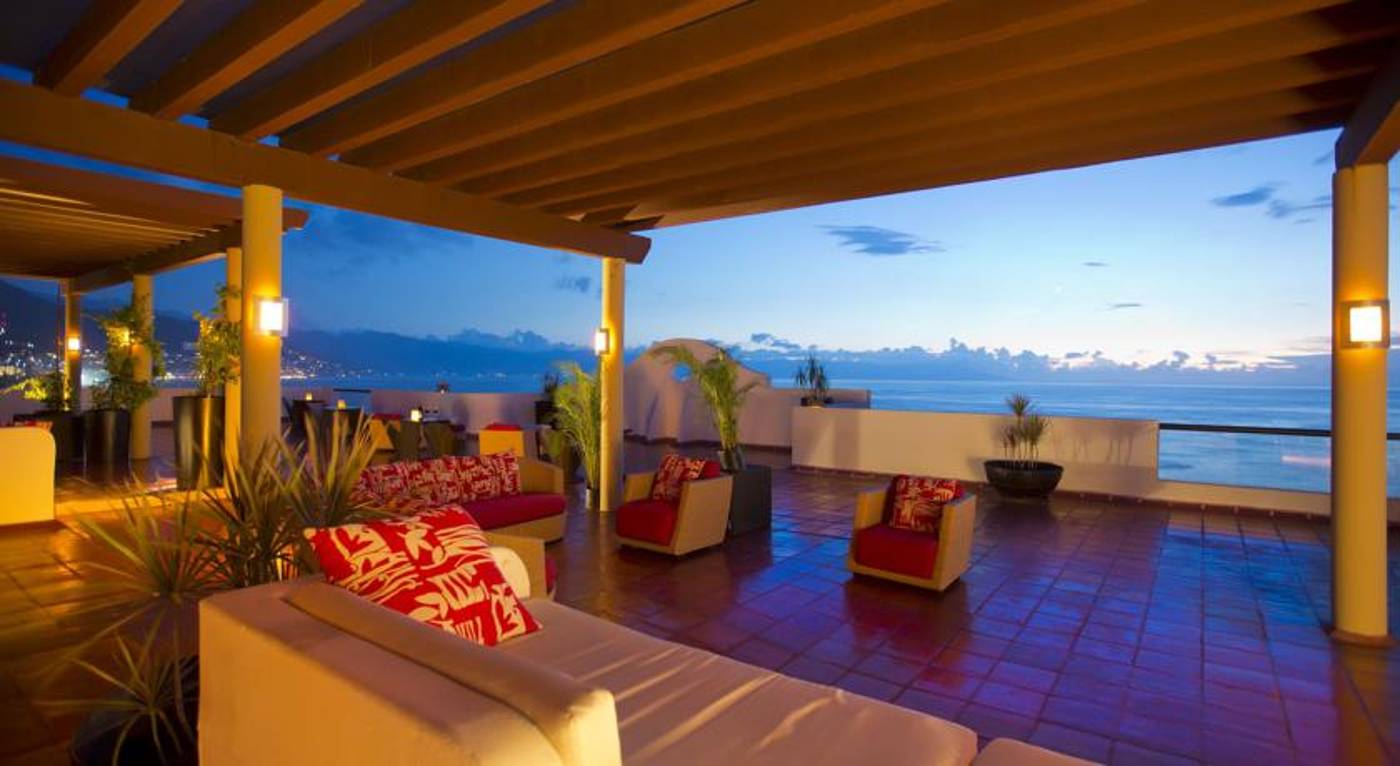 Plaza Pelicanos Grand Beach Resorts