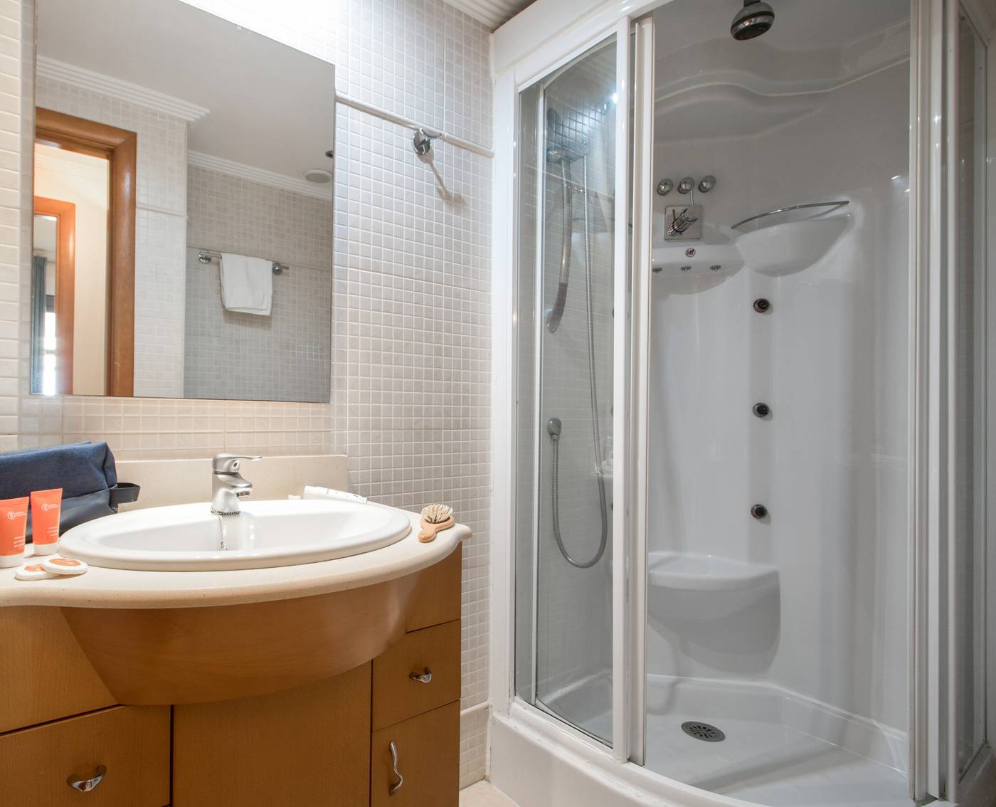 Pierre---Vacances-Altea-Beach-Room-10