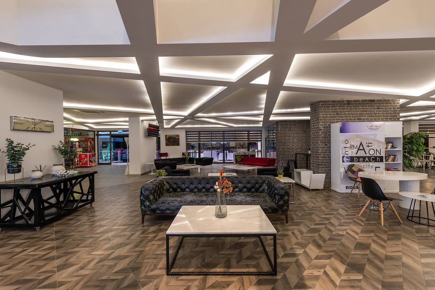 White-City-Beach-Hotel-Lobby-51