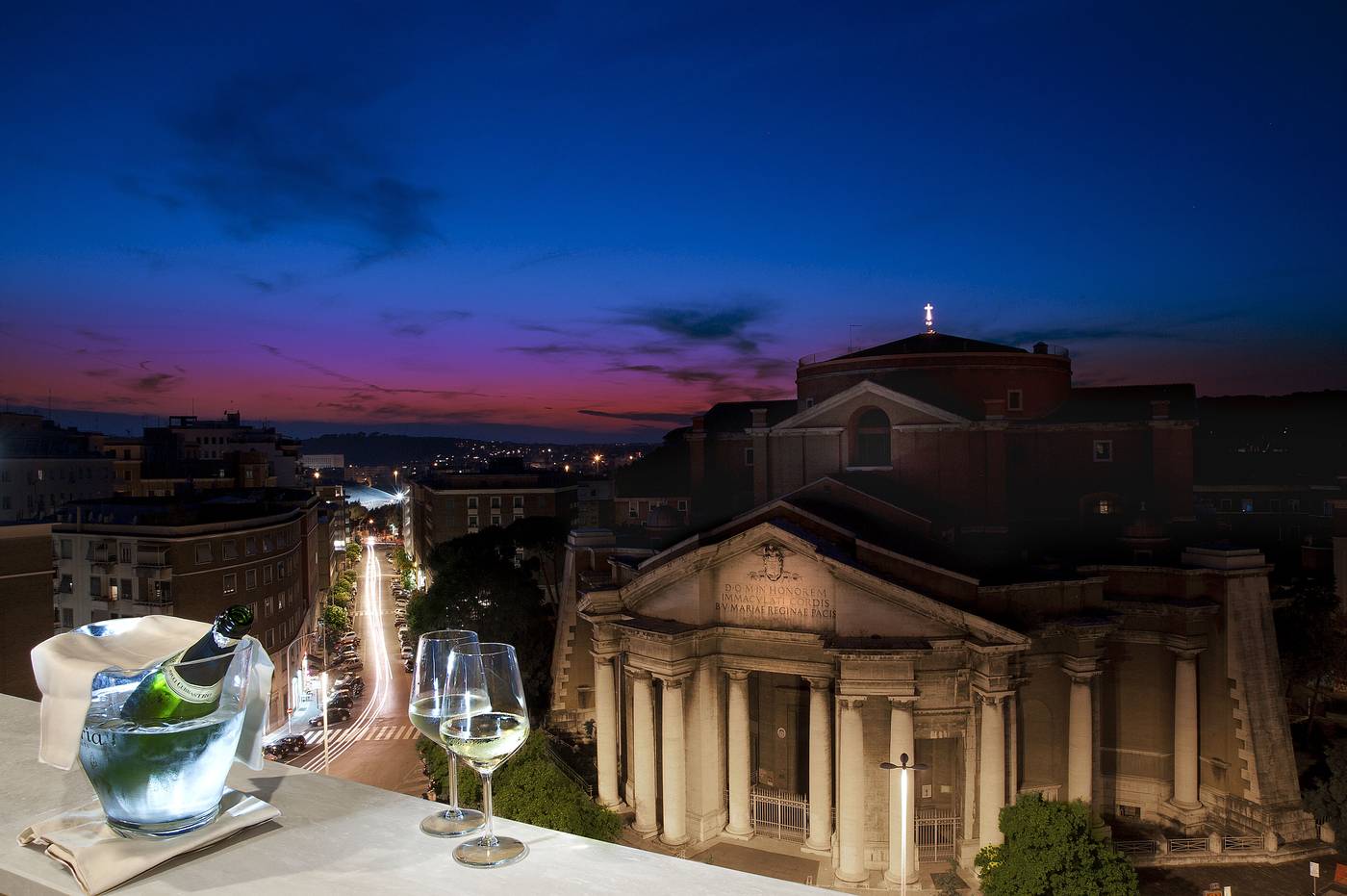 Radisson-Blu-Ghr-Hotel-Rome-General-view-6