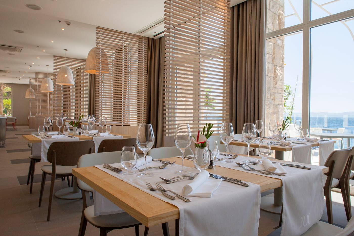 Bluesun-Hotel-Jadran-Restaurant-44