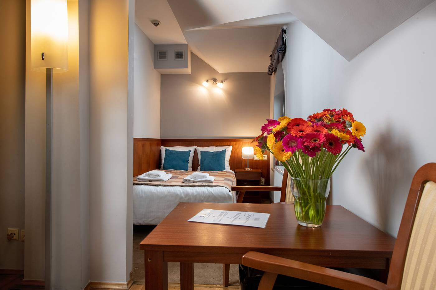 Red-Brick-Apartments-Room-16